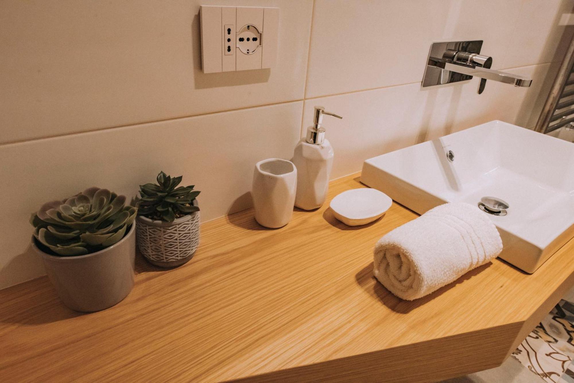 Sea Glow - Luxury Apartment Bisceglie Zewnętrze zdjęcie